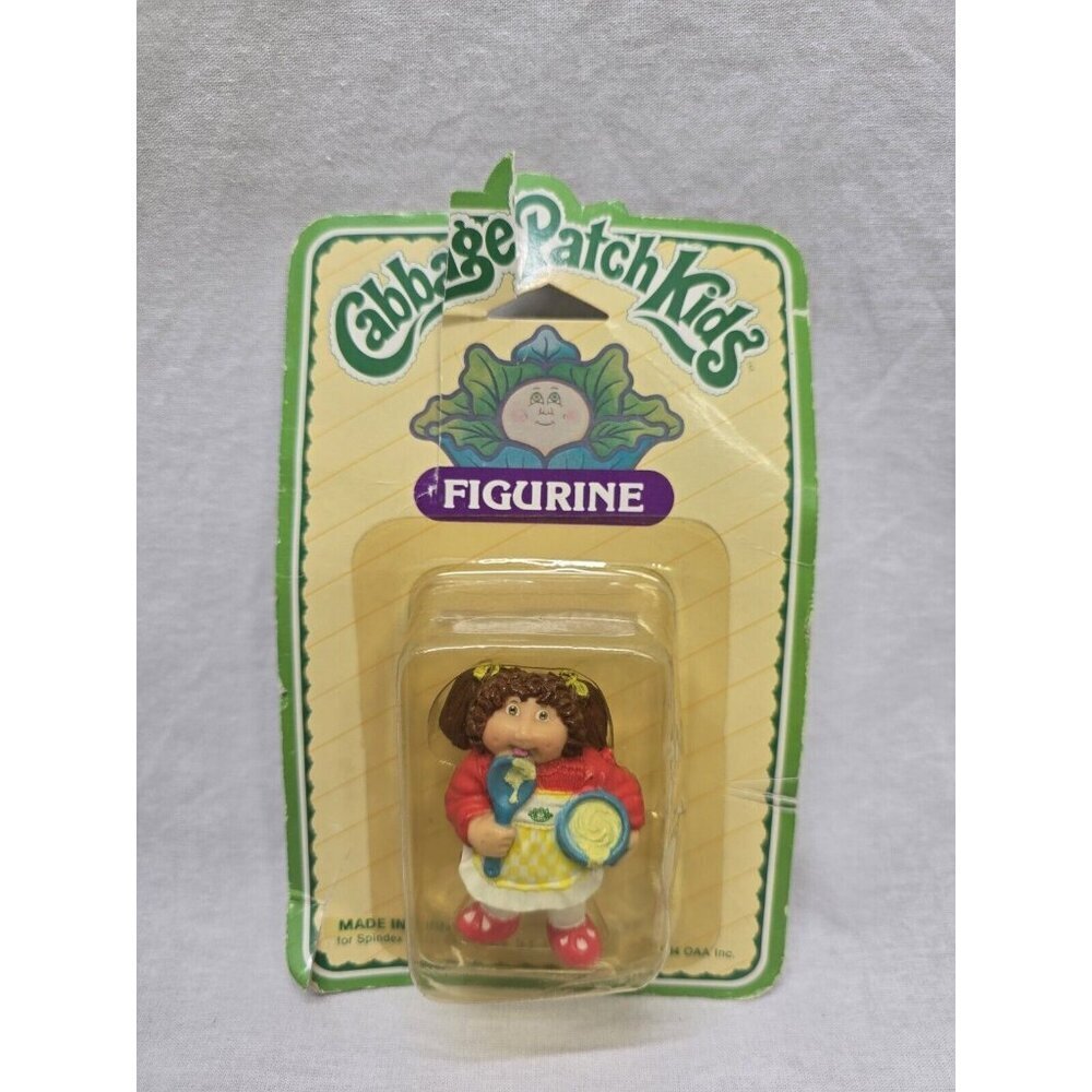 1985 Cabbage Patch Kids Figurines PVC Girl Eating- Packaging Wear.